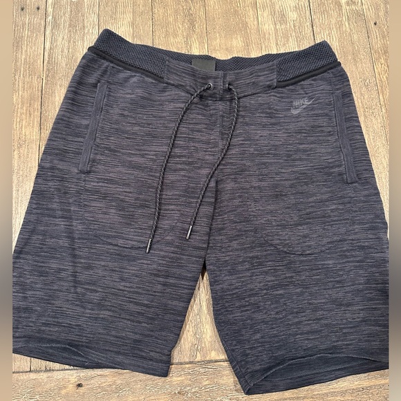 NIKE knit shorts - Picture 1 of 3